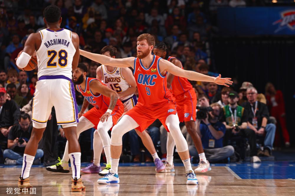 而纽卡斯尔 而纽卡斯尔