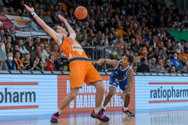 顺利举办起 顺利举办起