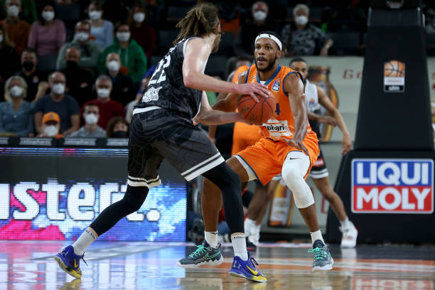 了他在关键 了他在关键