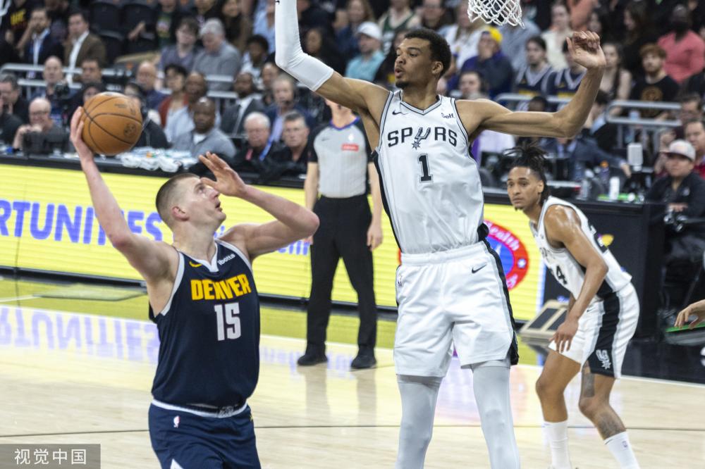 米兰在中场 米兰在中场